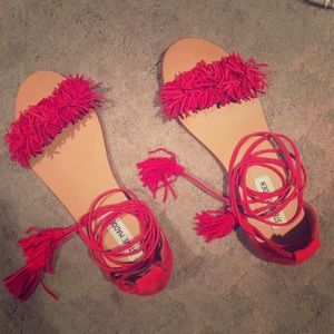Steve Madden adorable red sandals